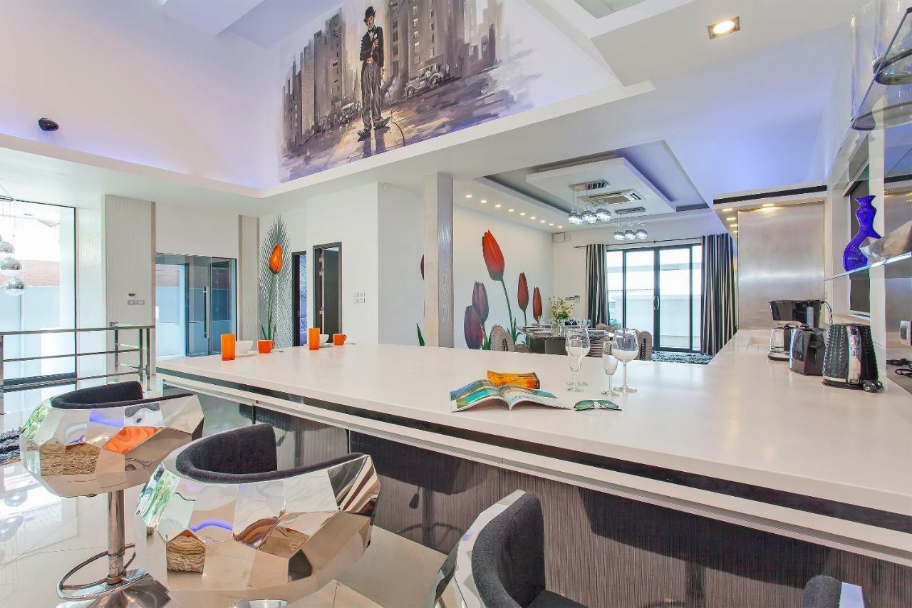 Royale Grand Villa Pattaya Eksteriør billede