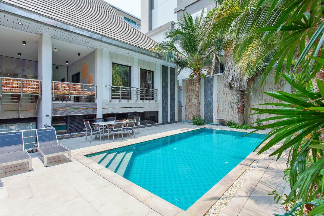 Royale Grand Villa Pattaya Eksteriør billede