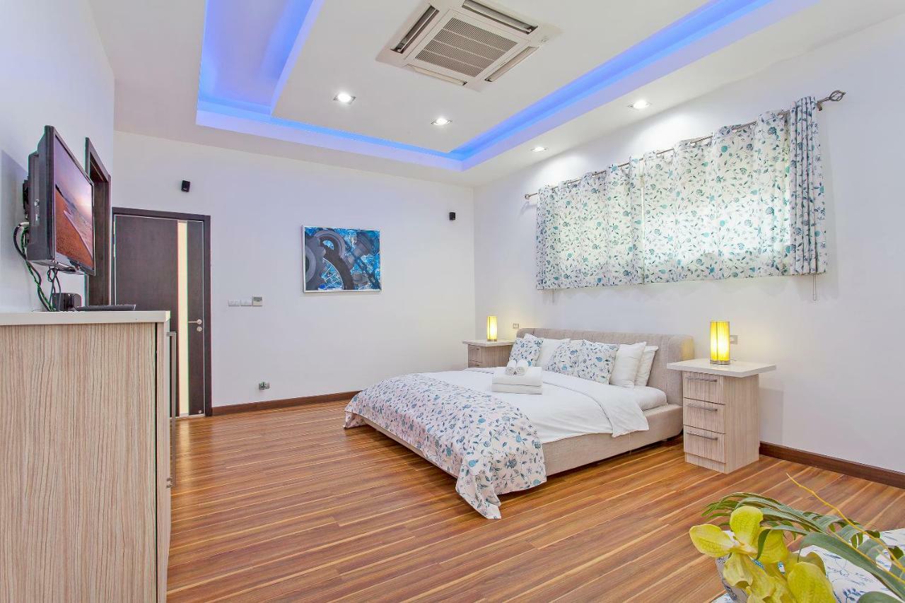 Royale Grand Villa Pattaya Eksteriør billede