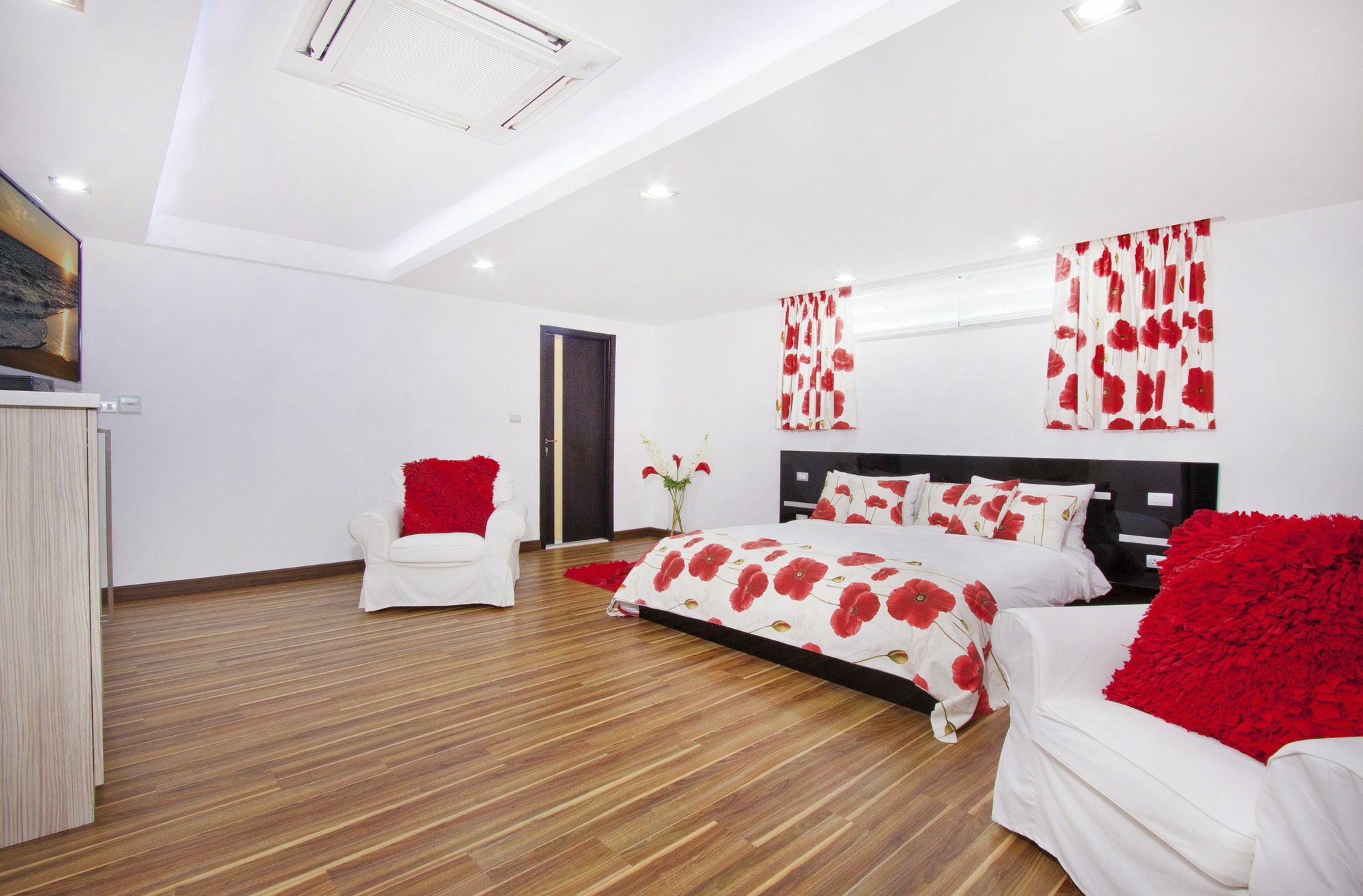 Royale Grand Villa Pattaya Eksteriør billede